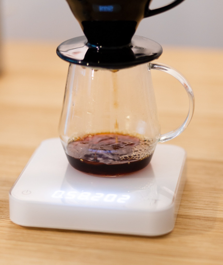 Fontaine - La cafetera V60, este método lento consistente en preparar café  vertiendo agua caliente permite extraer los sabores sutiles y complejos de  los granos del café.🤗☕.⁠ ⁠ Práctico y sencillo kit